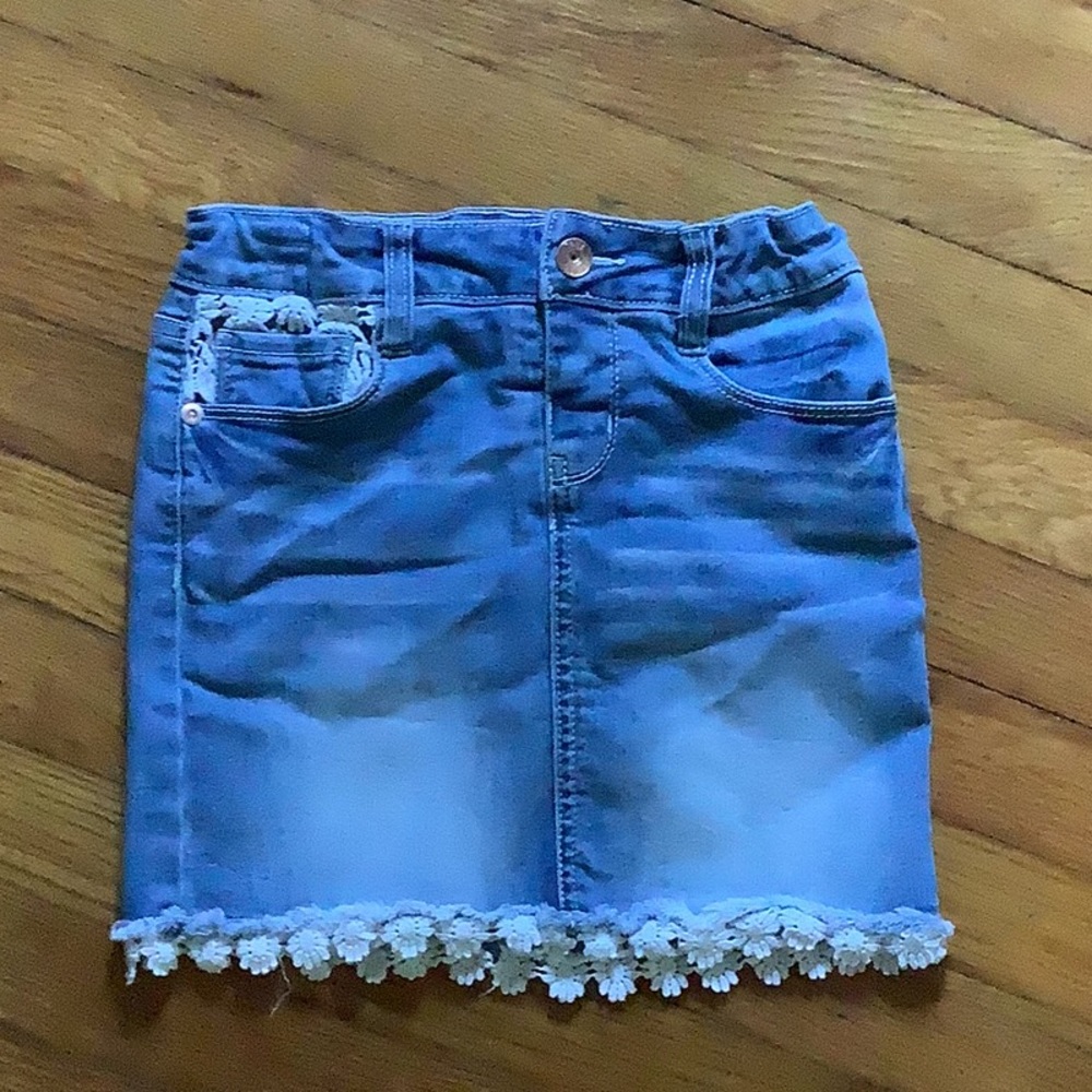 Girls True Craft denim mini with flower lace, shorts under sz 8